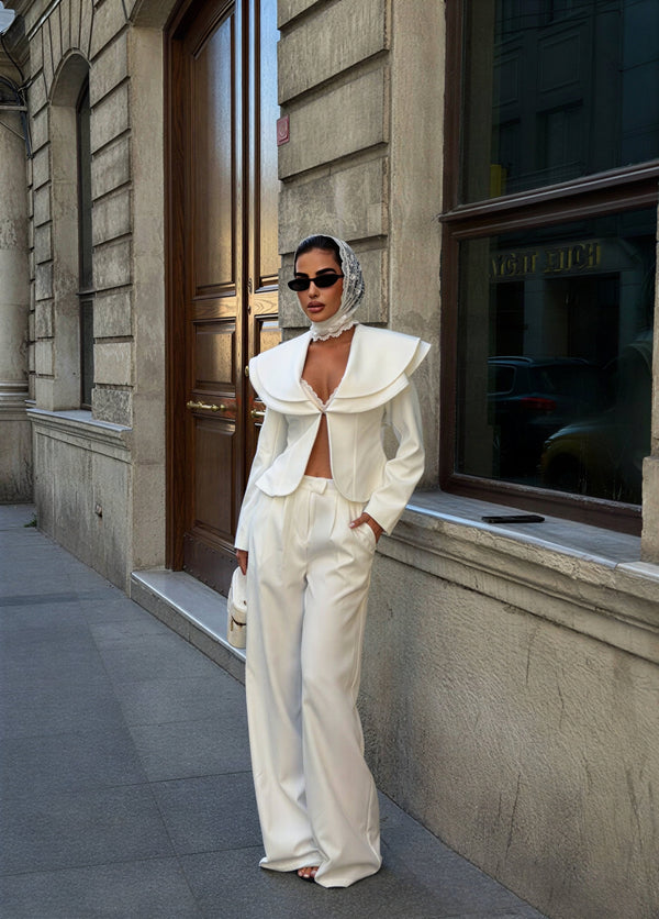 Celeste elegant two-piece set with a waterfall collar – White