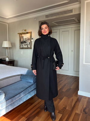 Črn eleganten dolgi plašč s stoječim ovratnikom Maya